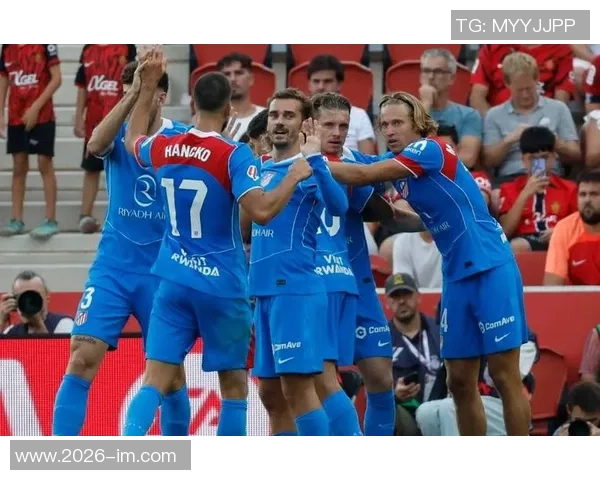 西甲2025赛季最新积分榜巴萨领跑皇马紧随其后马竞排名第四