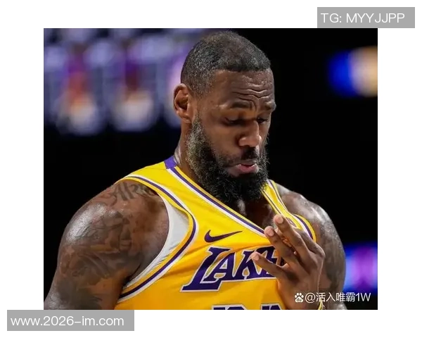 湖人需调整阵容平衡里夫斯东契奇攻强守弱成隐忧